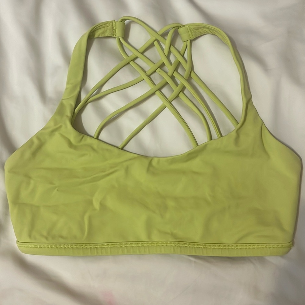 NWOT Lululemon Free to be Bra